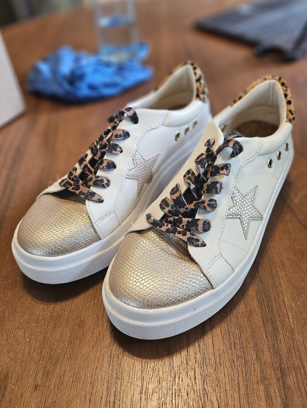 Yellow Box Elepsis Animal Print White Faux Leather Gold Star Fronts Sneakers 7.5